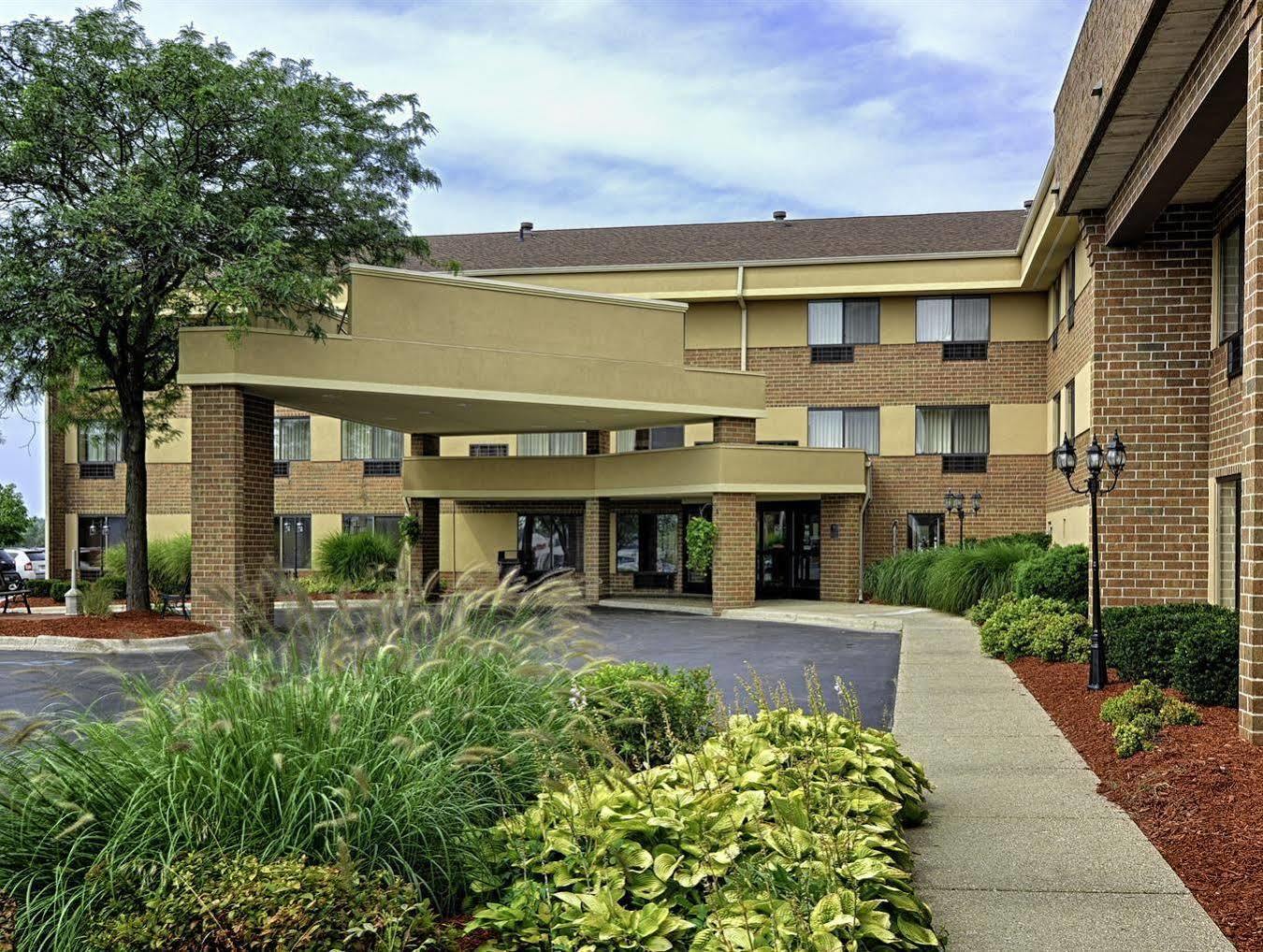 Comfort Inn Grand Rapids Airport Exterior photo